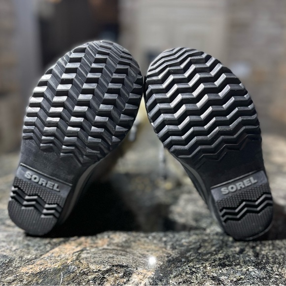 Sorel winter boots grey kids with fur Joan of Arctic size 2 (little kids unisex) - Picture 6 of 6